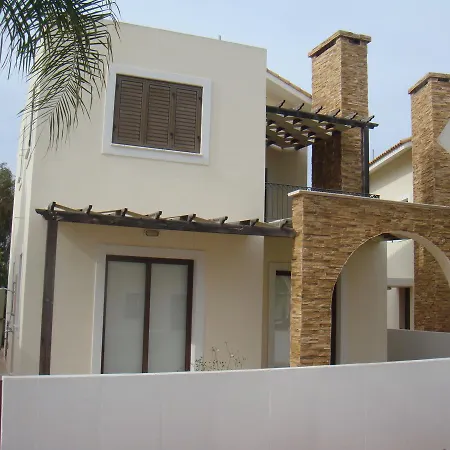 Jolie * Agia Napa